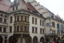 Hop On - Hop Off Grand Circle